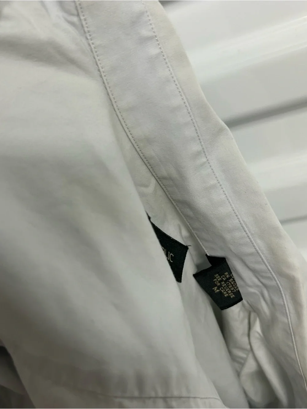 Banana Republic Men's Light White Button-Front Dress Shirt